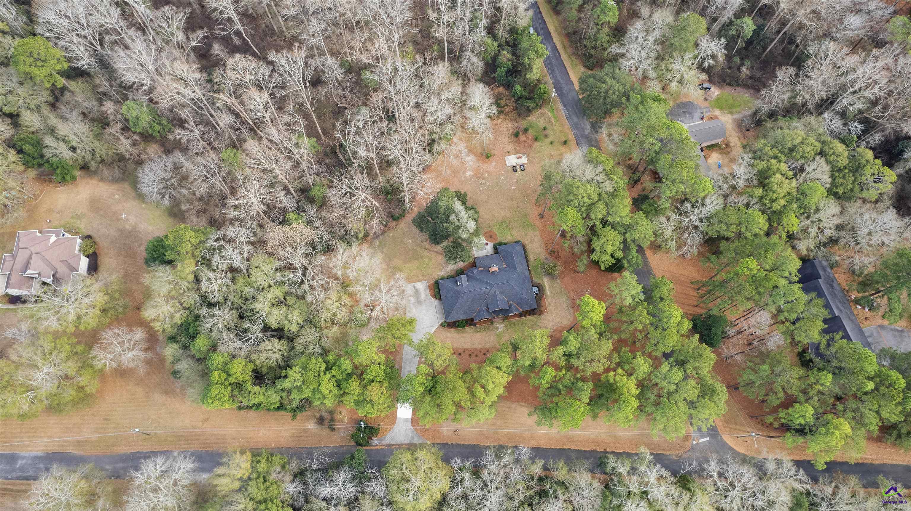 1133 Creekside Drive