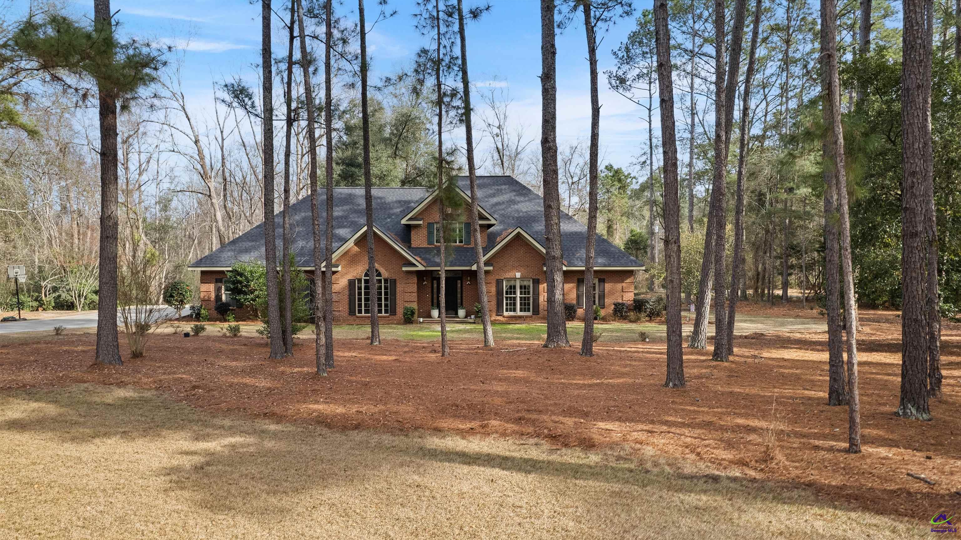 1133 Creekside Drive