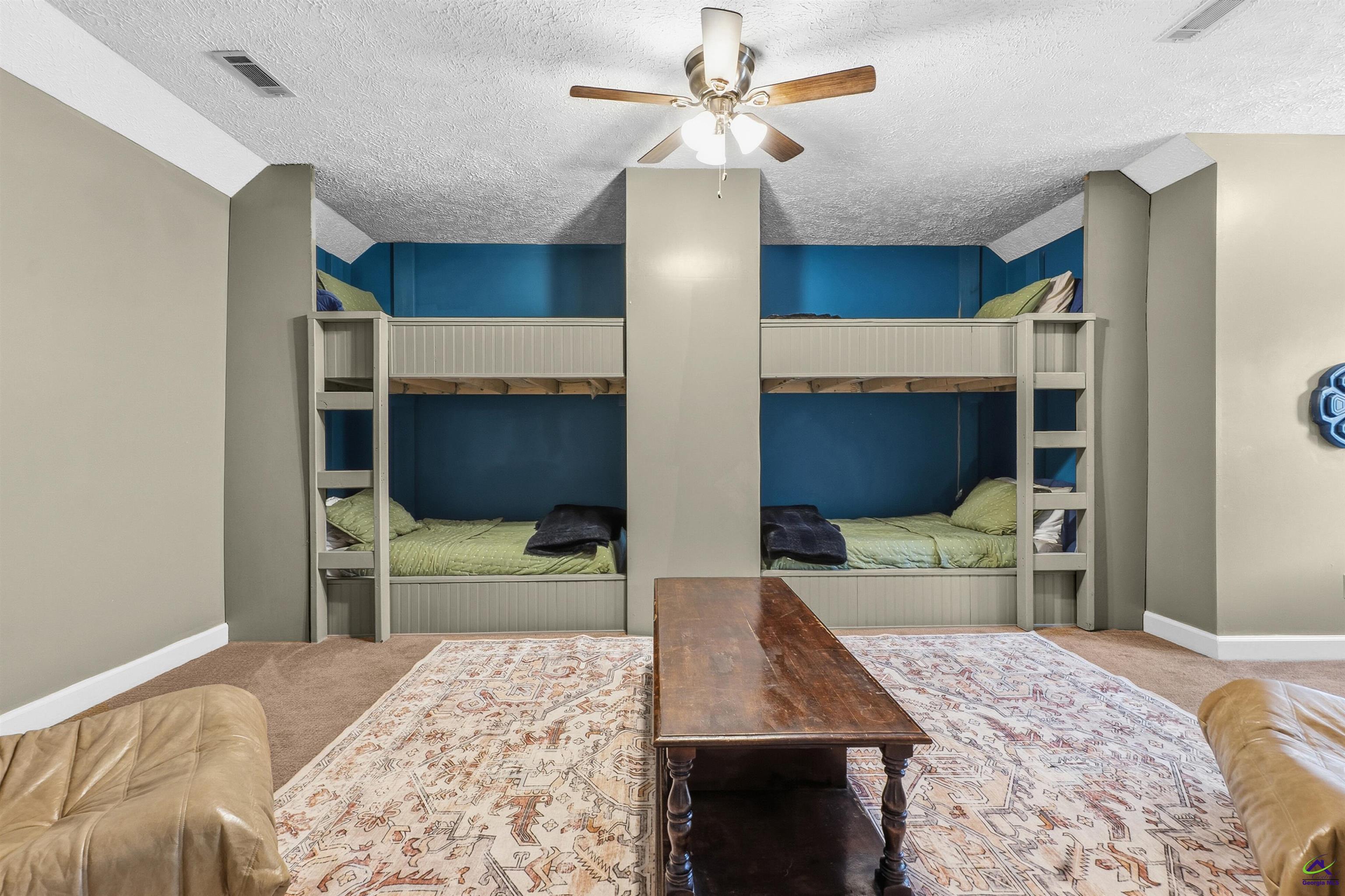 1133 Creekside Drive