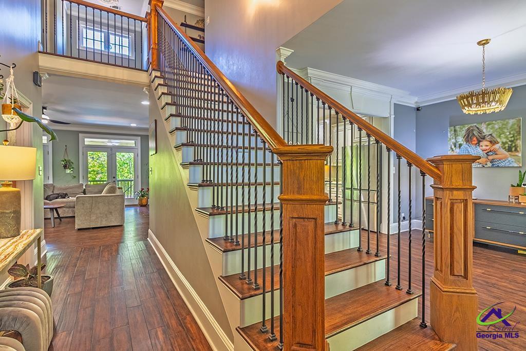 1122 Irongate