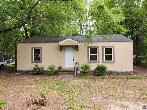 714 Camellia Circle Warner Robins GA 31093