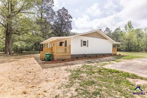 103 WALDORF Drive Perry GA 31069