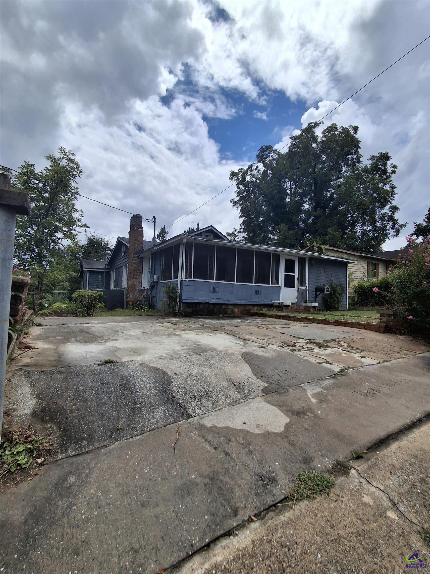 1151 Boone Street