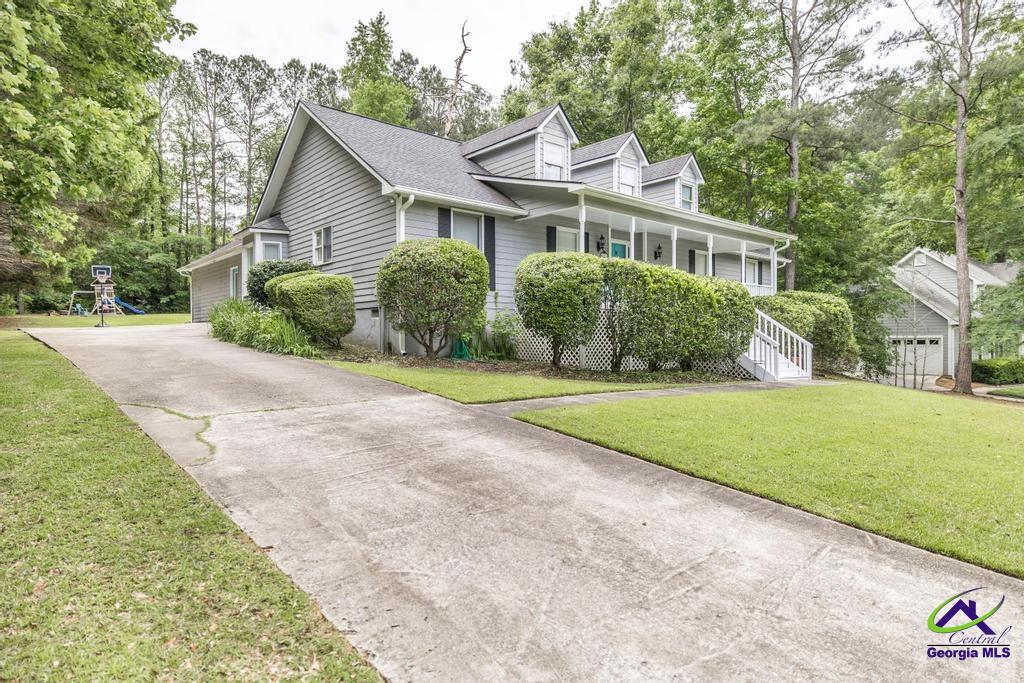 202 Rivoli Oaks Drive