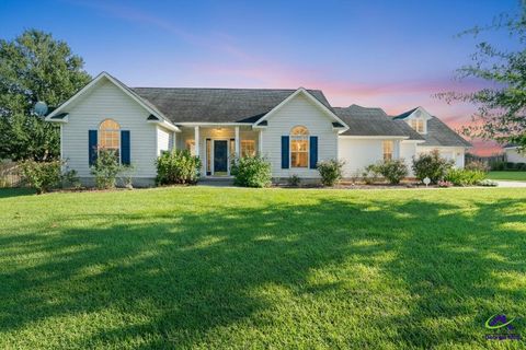 102 Meadow Court Warner Robins GA 31088