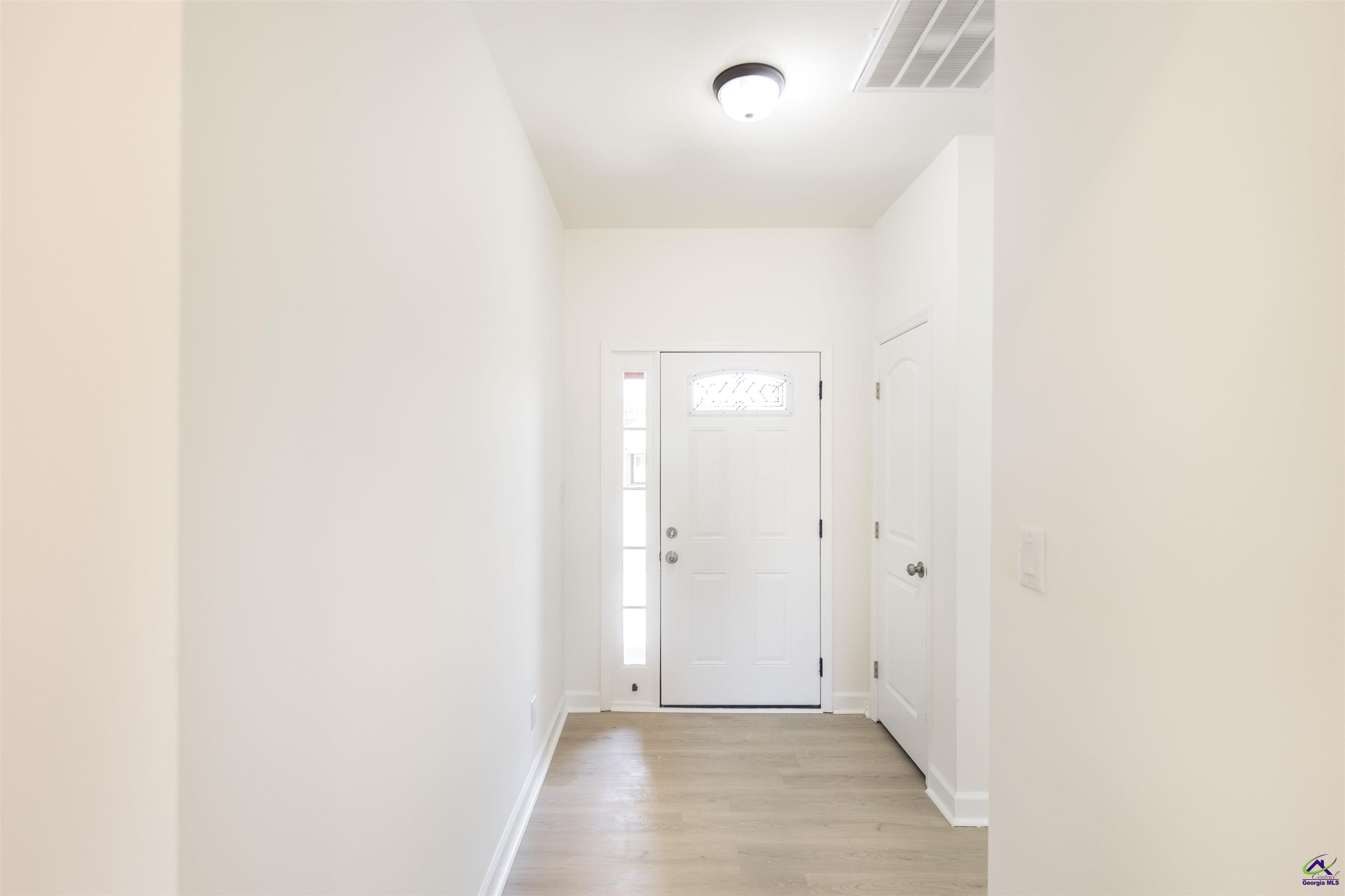 104 Crossing Pl