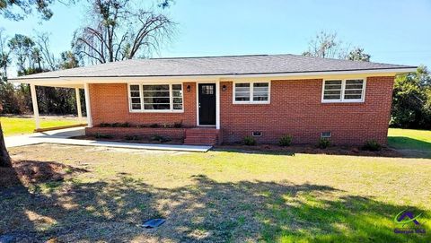 112 FOREST HILL Circle Hawkinsville GA 31036