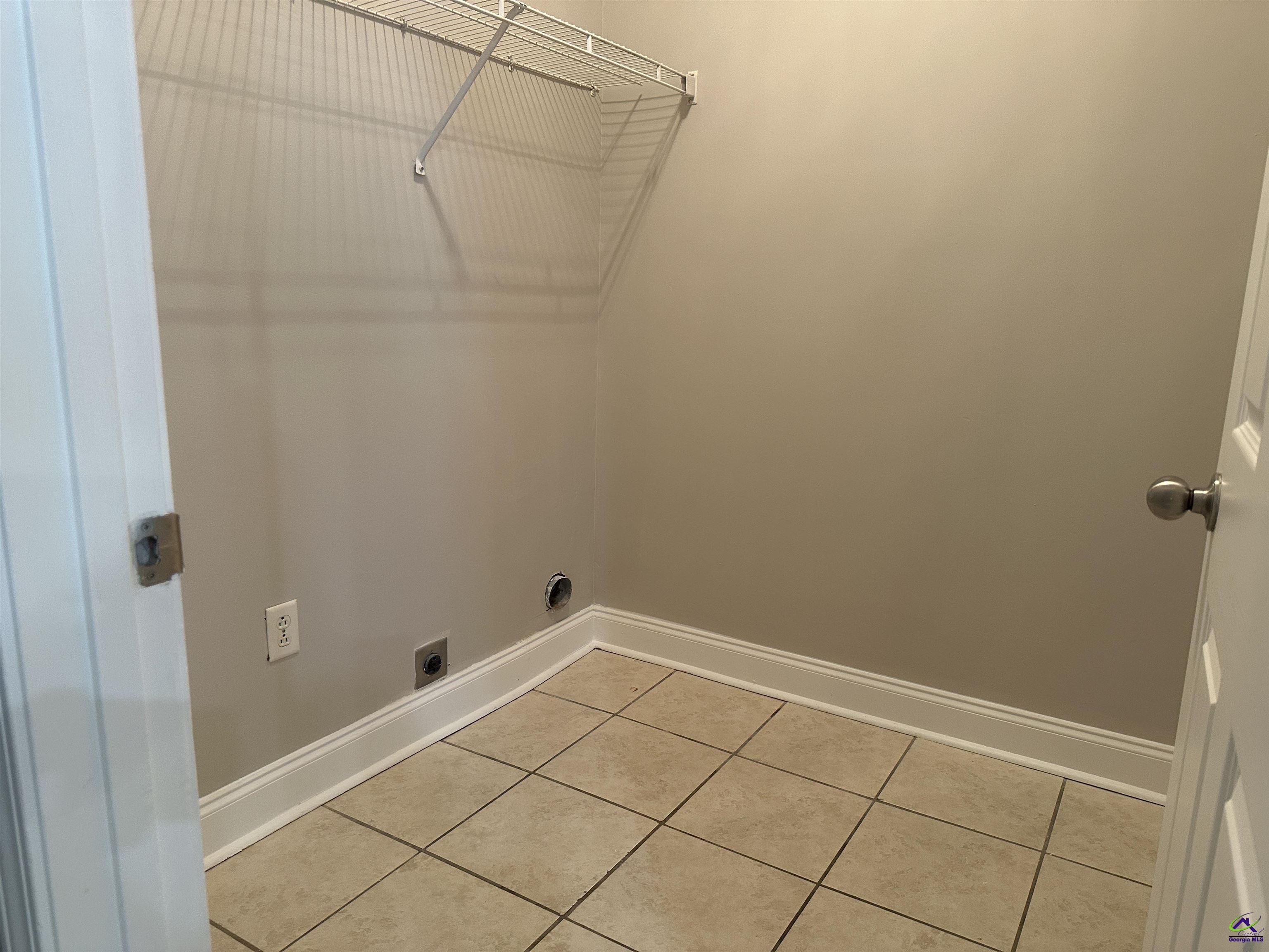 402 Club Villa Court #1