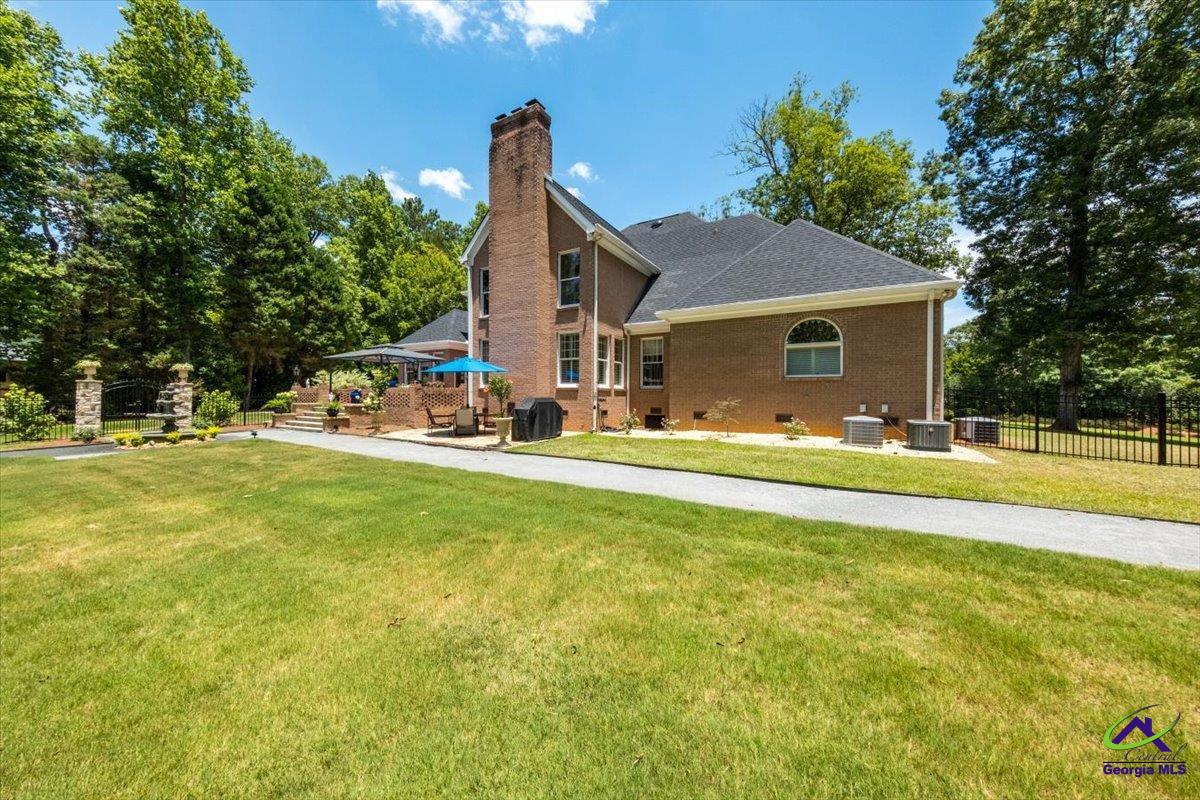 139 Howard Oaks Drive
