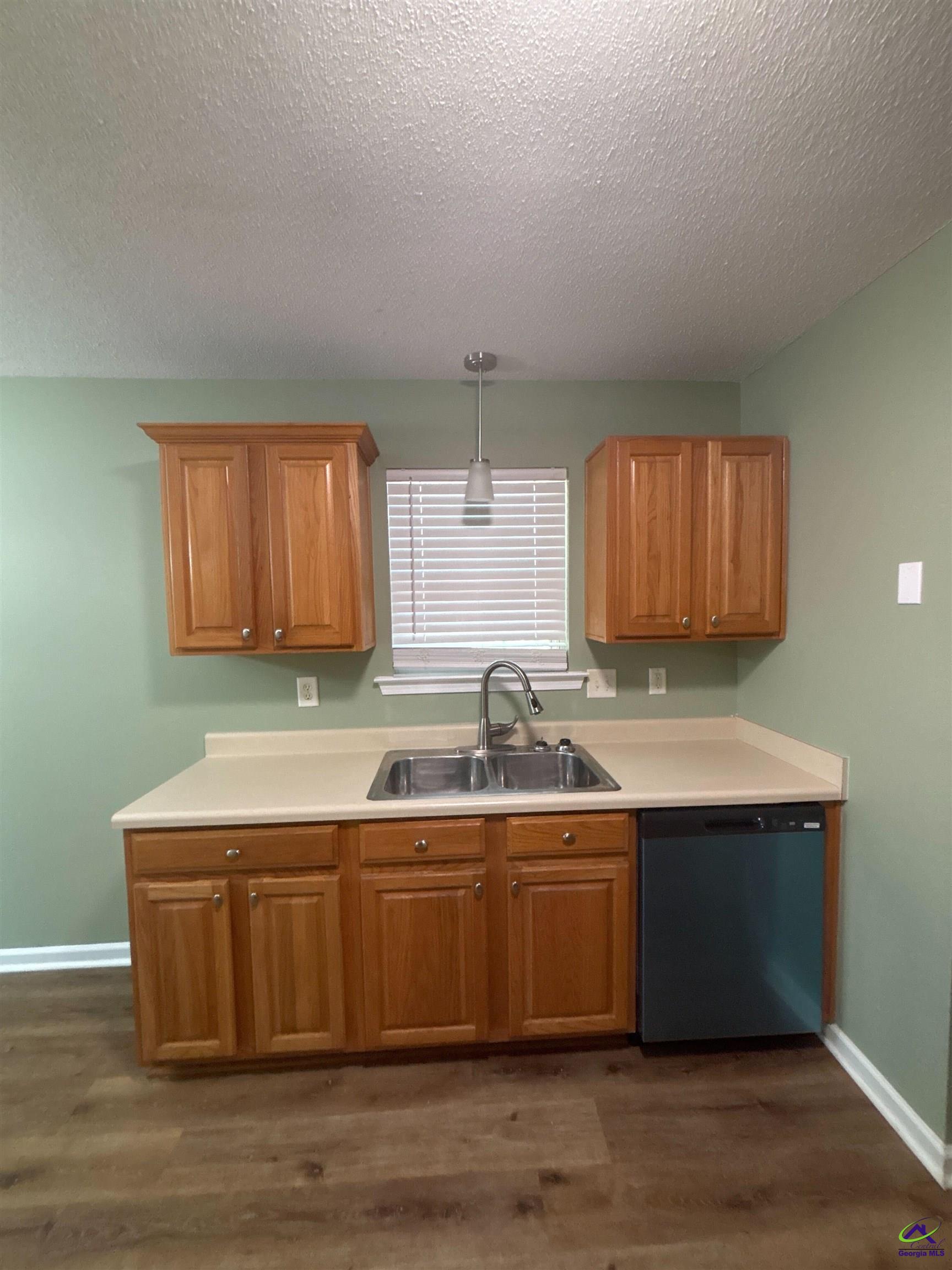 404 Dunmurry Pl