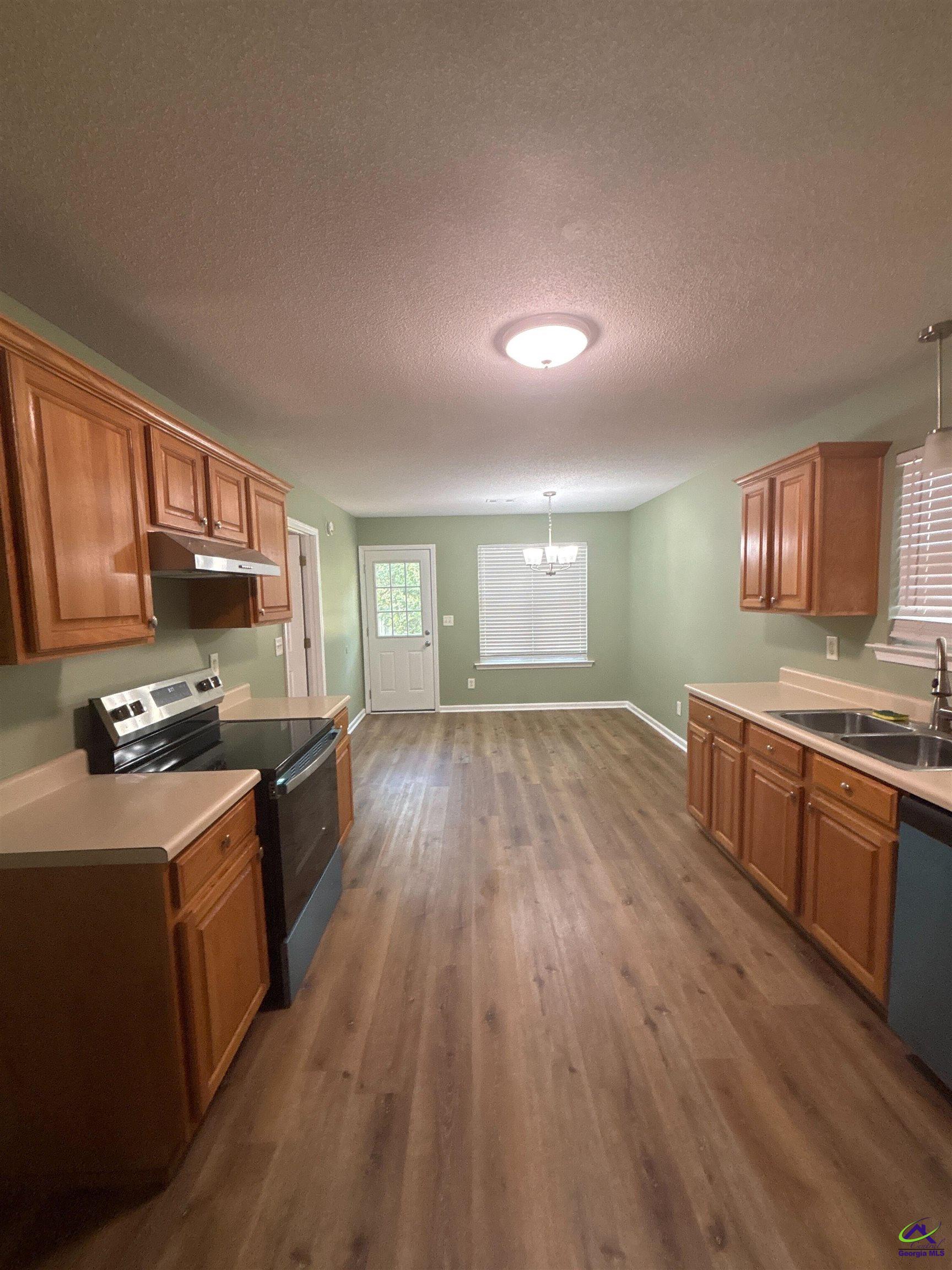 404 Dunmurry Pl