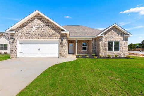 124 Early Drive Byron GA 31008