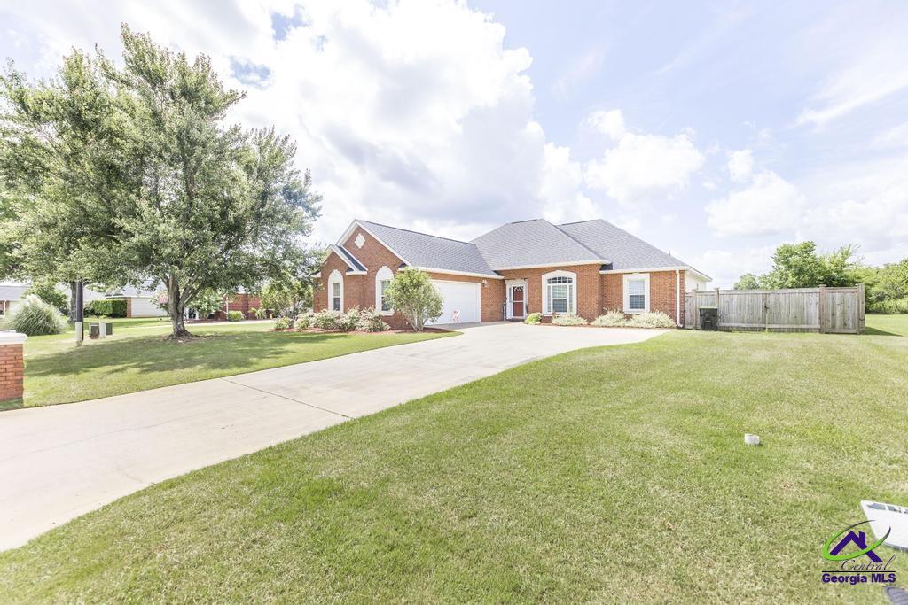 121 Elizabeth Drive