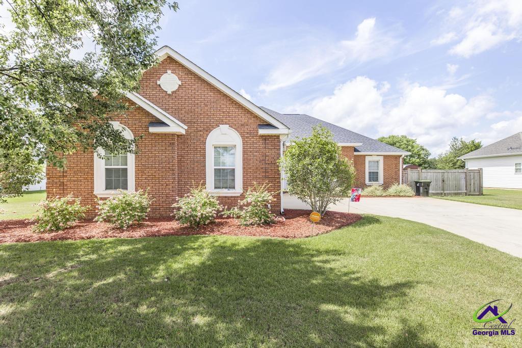 121 Elizabeth Drive