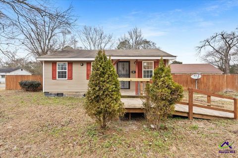 25 Martin Luther King Jr Boulevard Hawkinsville GA 31036