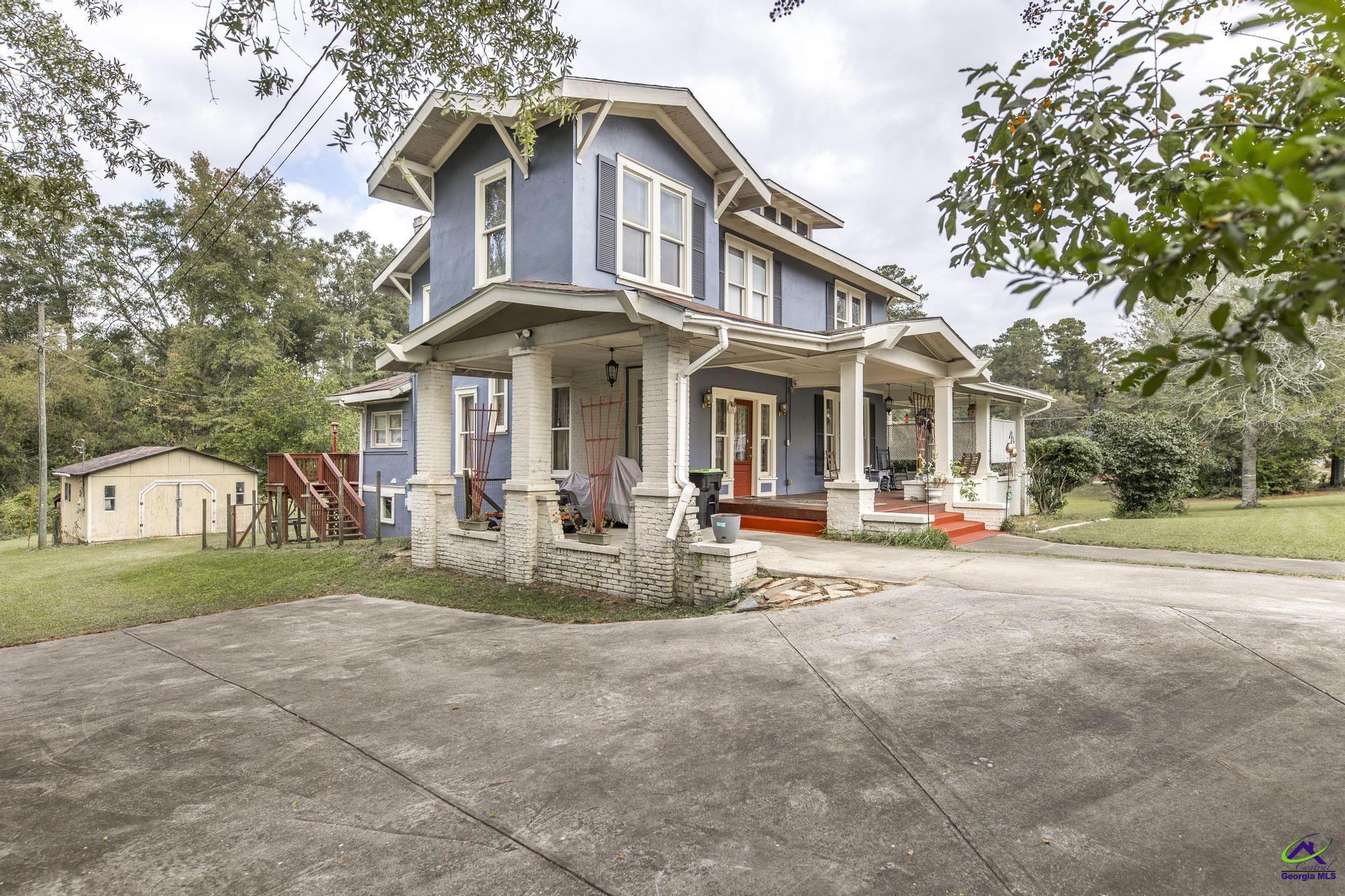 429 N Dooly Street
