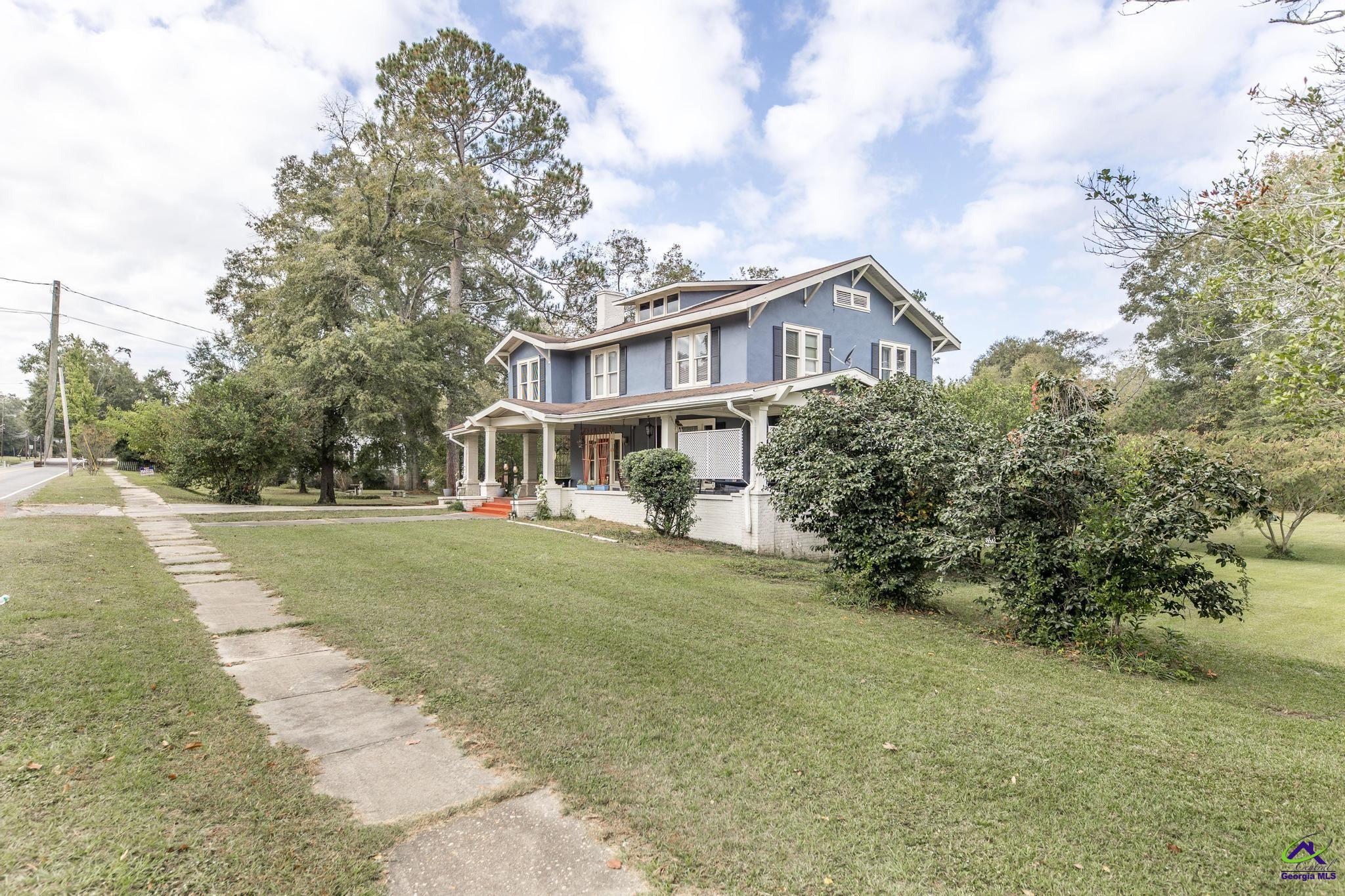 429 N Dooly Street