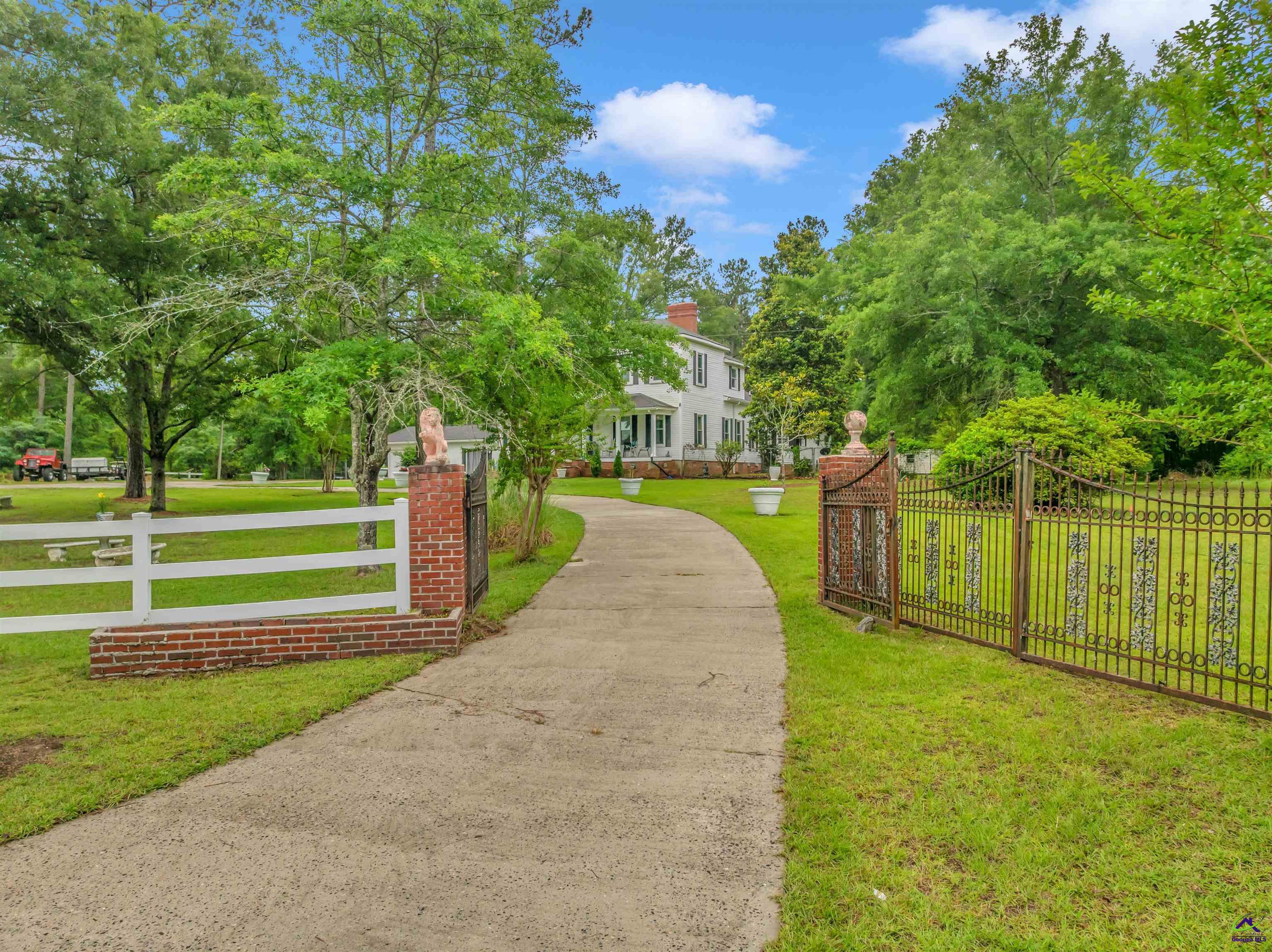 556 Old Monticello  NW Road