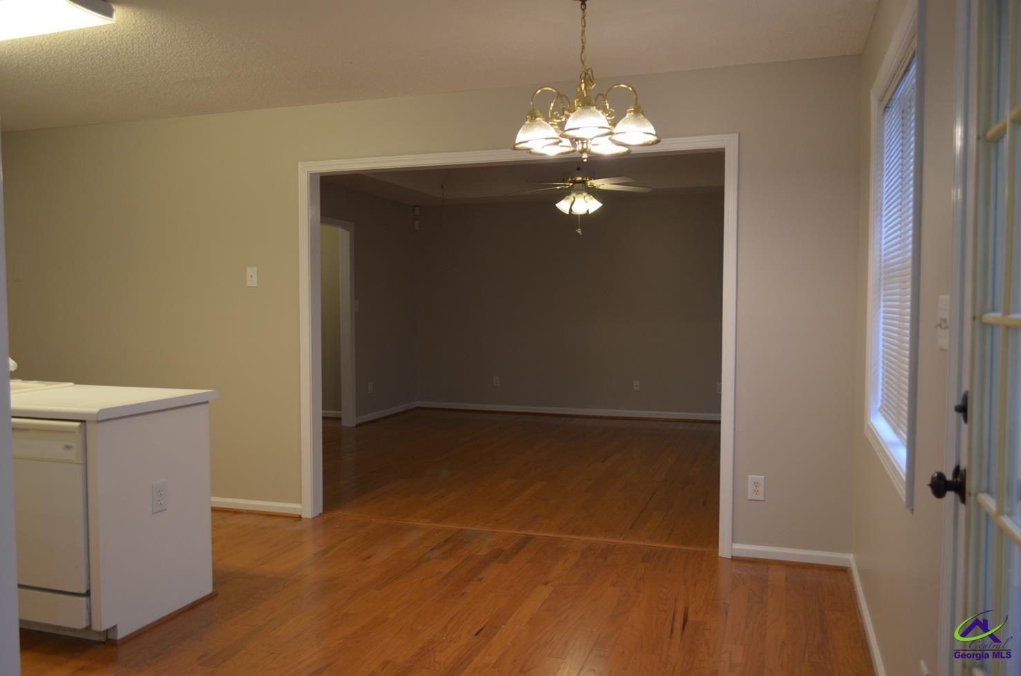 423 Windsor Court
