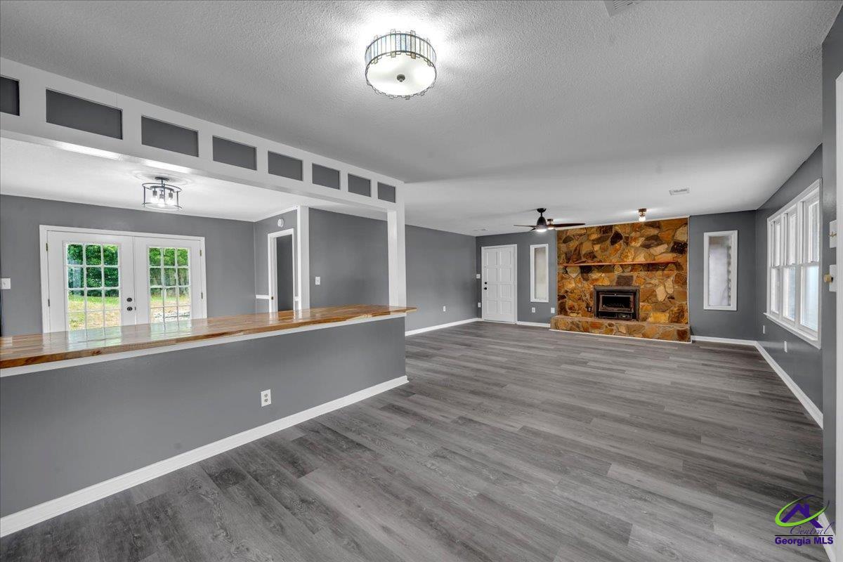 111 Weaver Boulevard