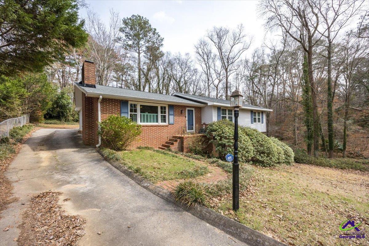 3015 Clairmont Avenue