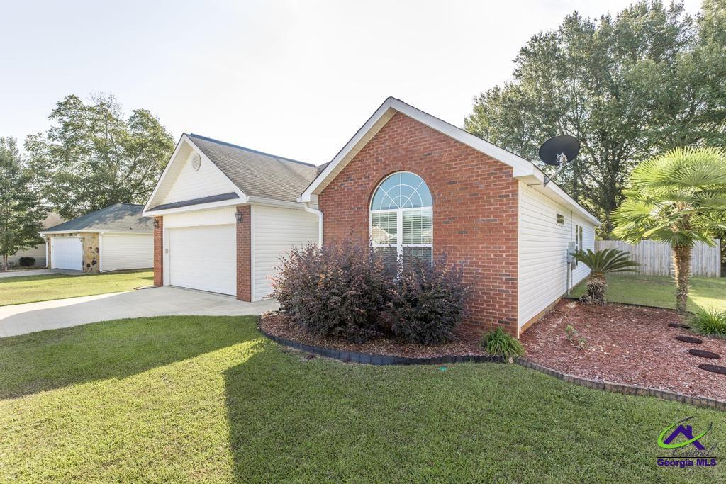 208 Sunnymeade Dr