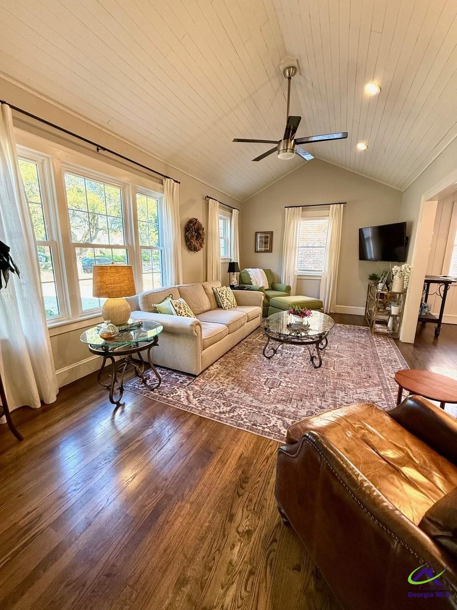 2660 Stanislaus Circle