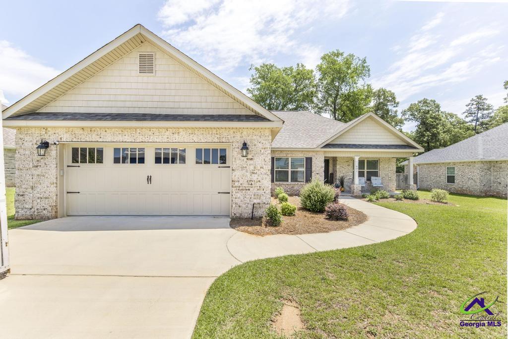 601 Hunt's Landing Drive