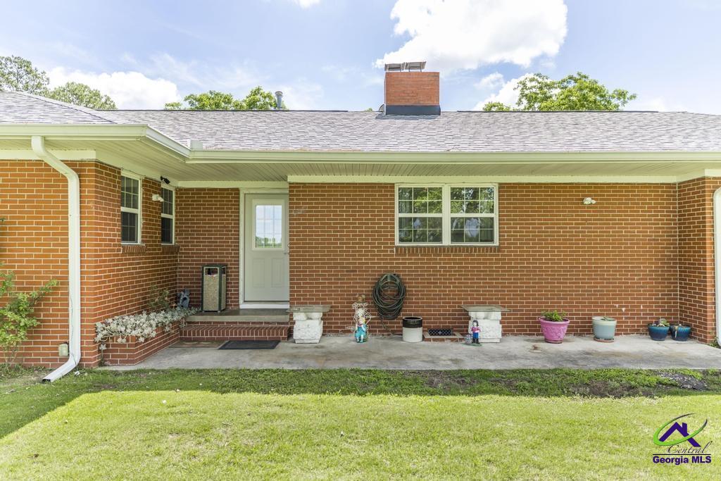 3261 Walden Road