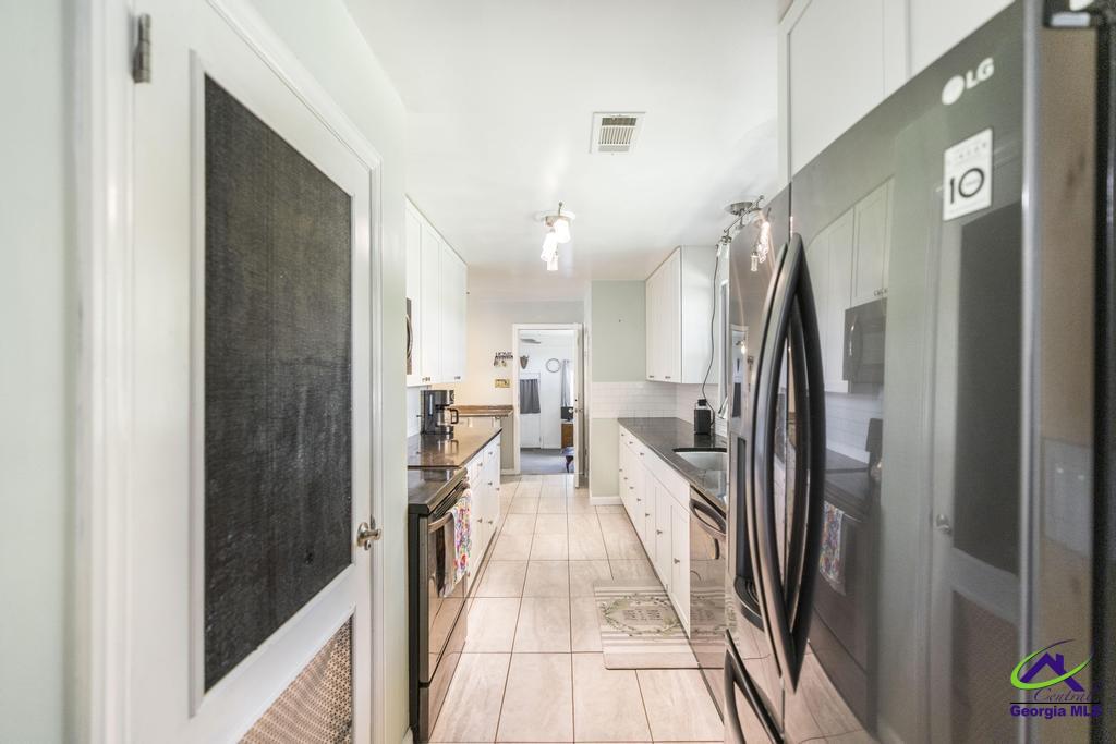 3261 Walden Road