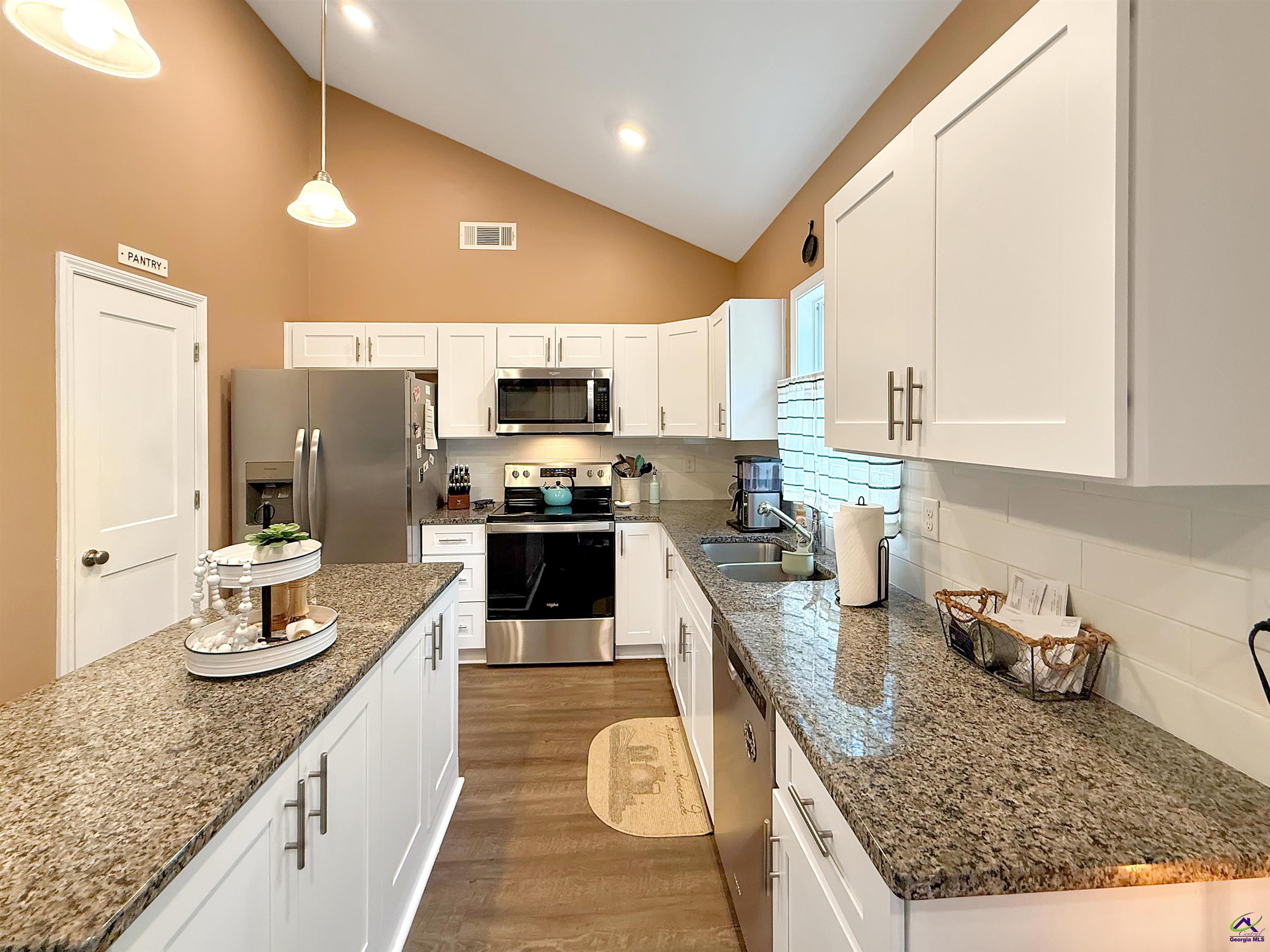 118 Meadowlark Drive