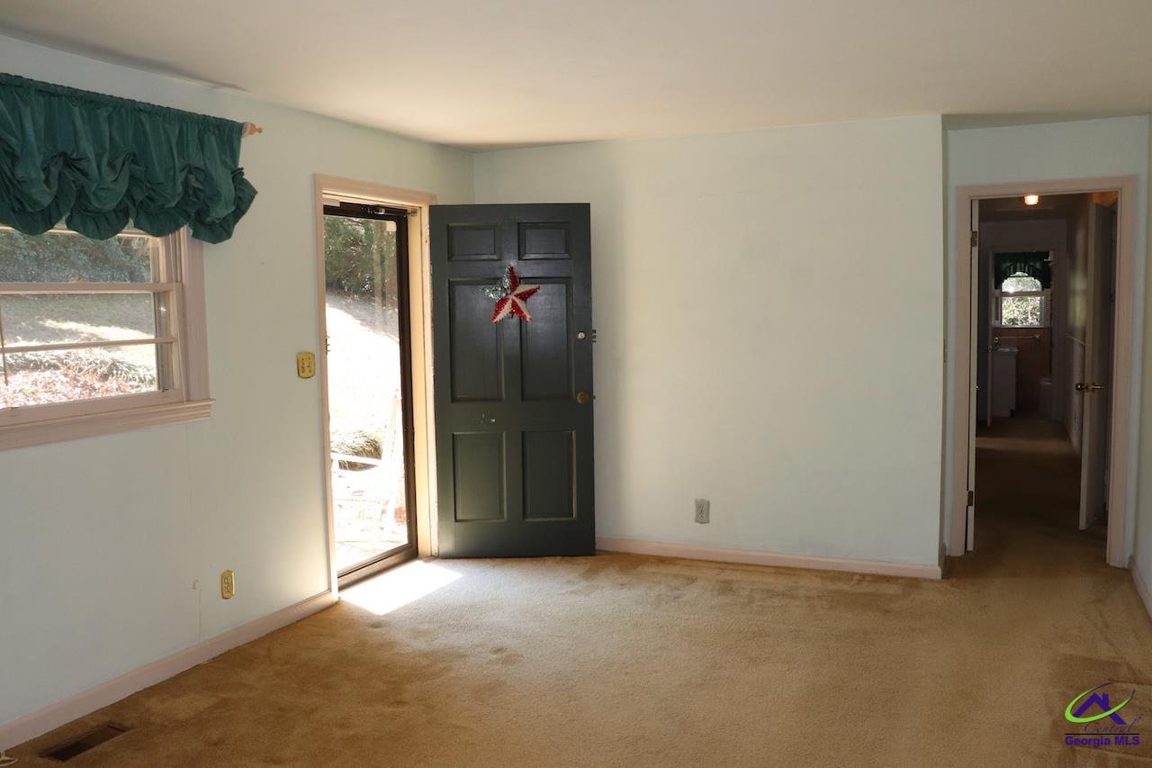 2827 Pierce Drive