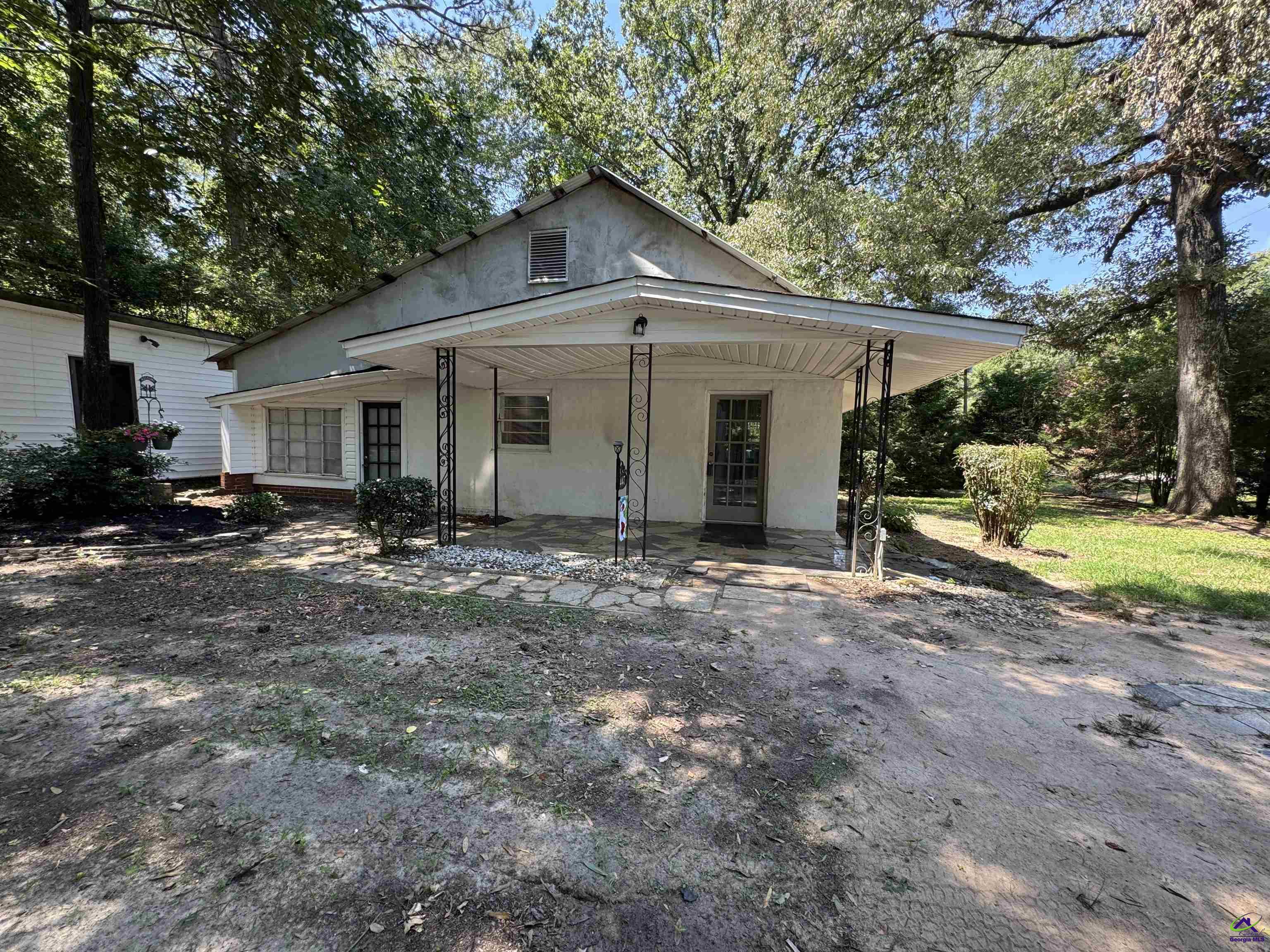 447 Hillside