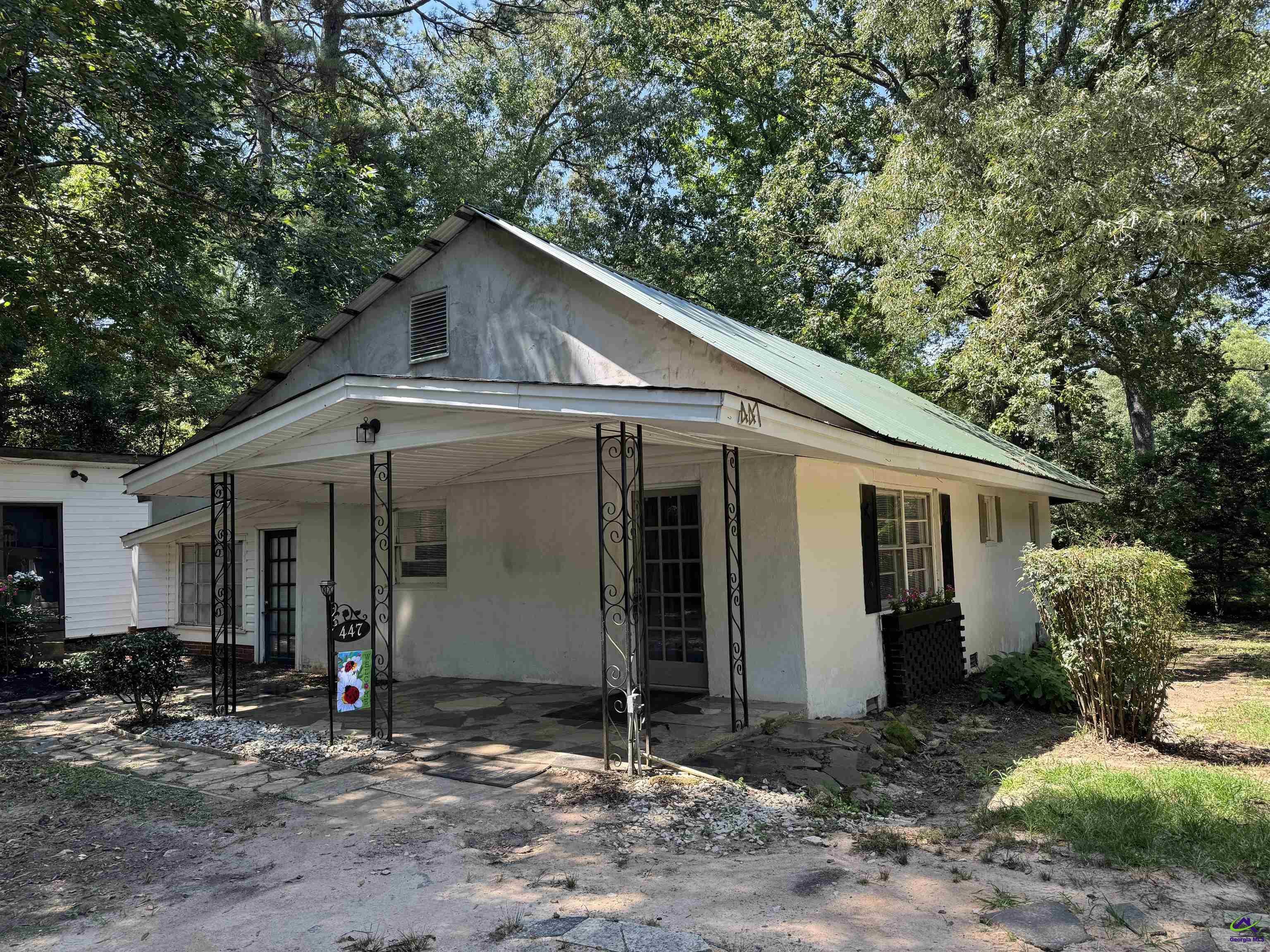 447 Hillside
