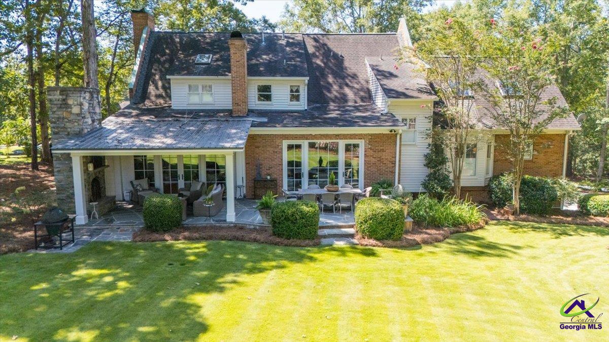 1153 Saint Andrews Drive