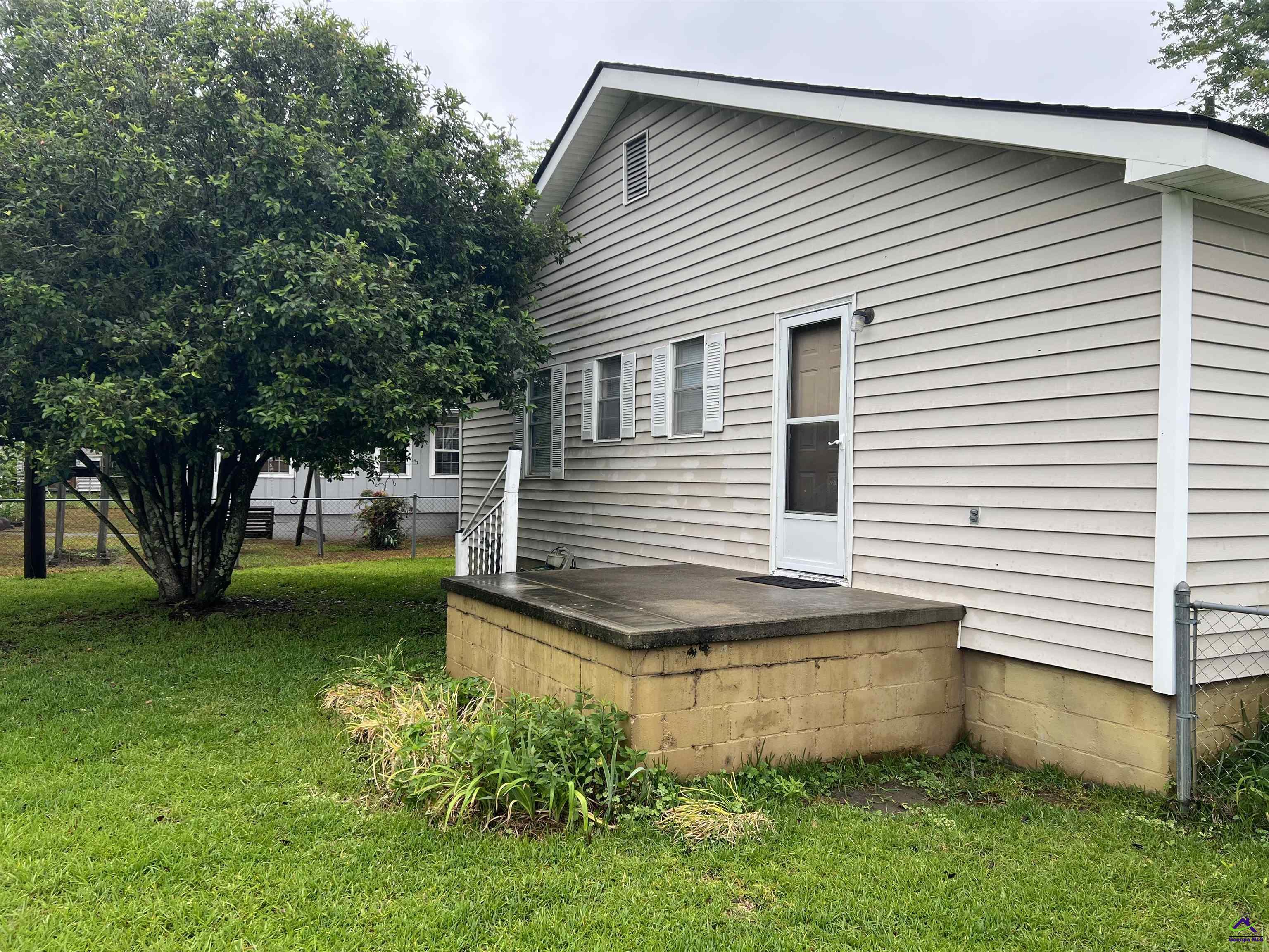 726 McArthur Blvd