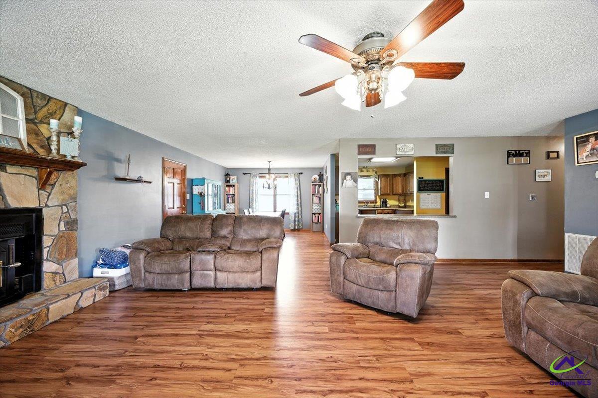 114 Susan Way