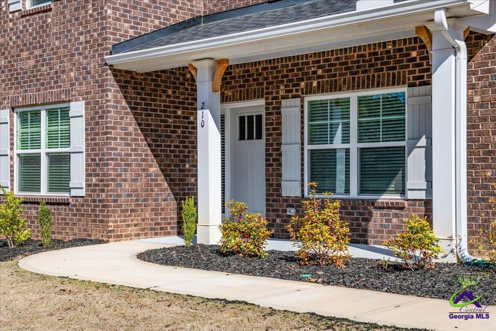 210 Carsons Walk