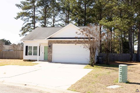 204 Greylock Drive Perry GA 31069