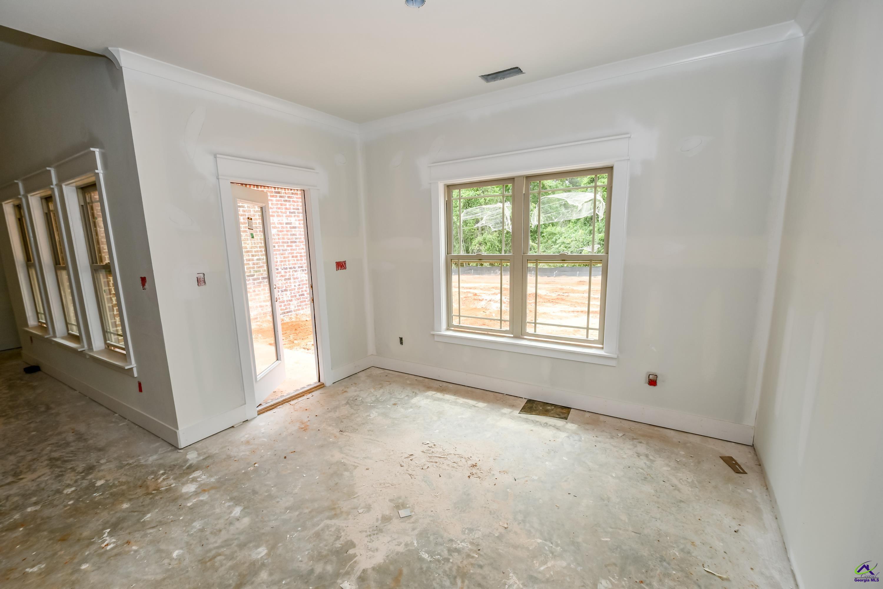 211 Willowbrook Lane