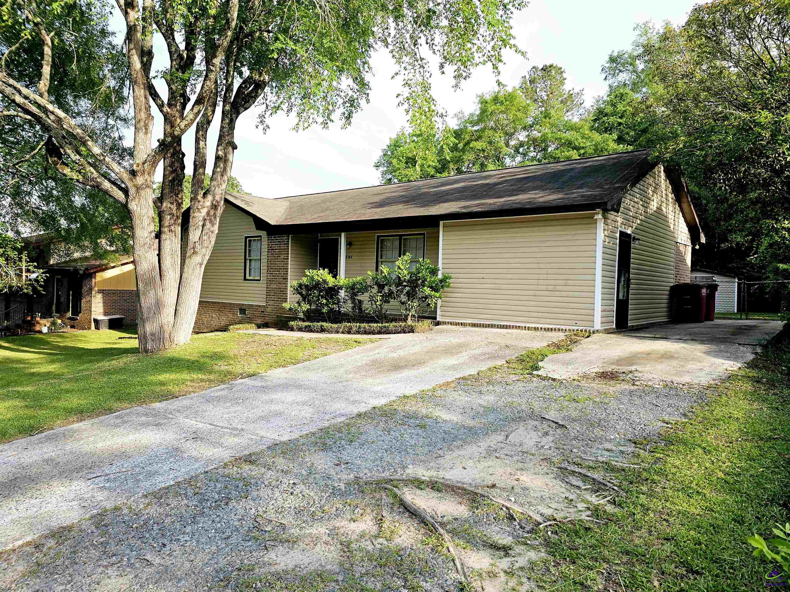 2366 Lancelot Place
