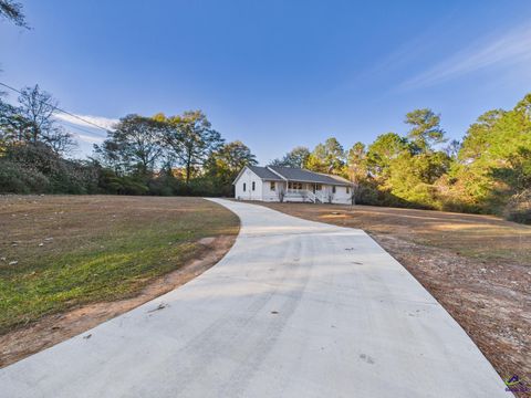 2970 Frederick Drive Dry Branch GA 31020