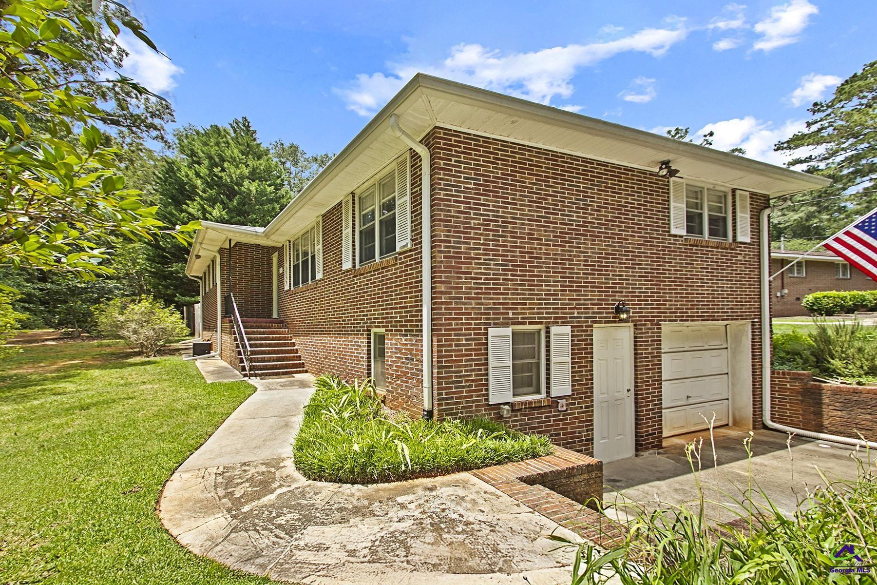 119 Country Club Drive