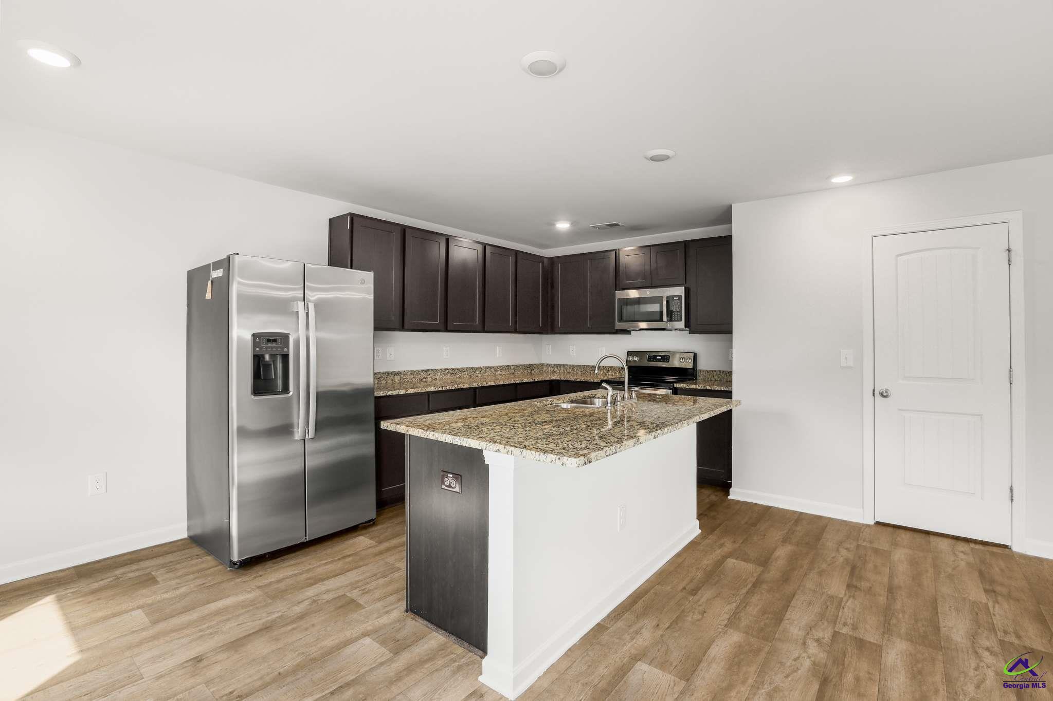 7253 Winterberry Circle