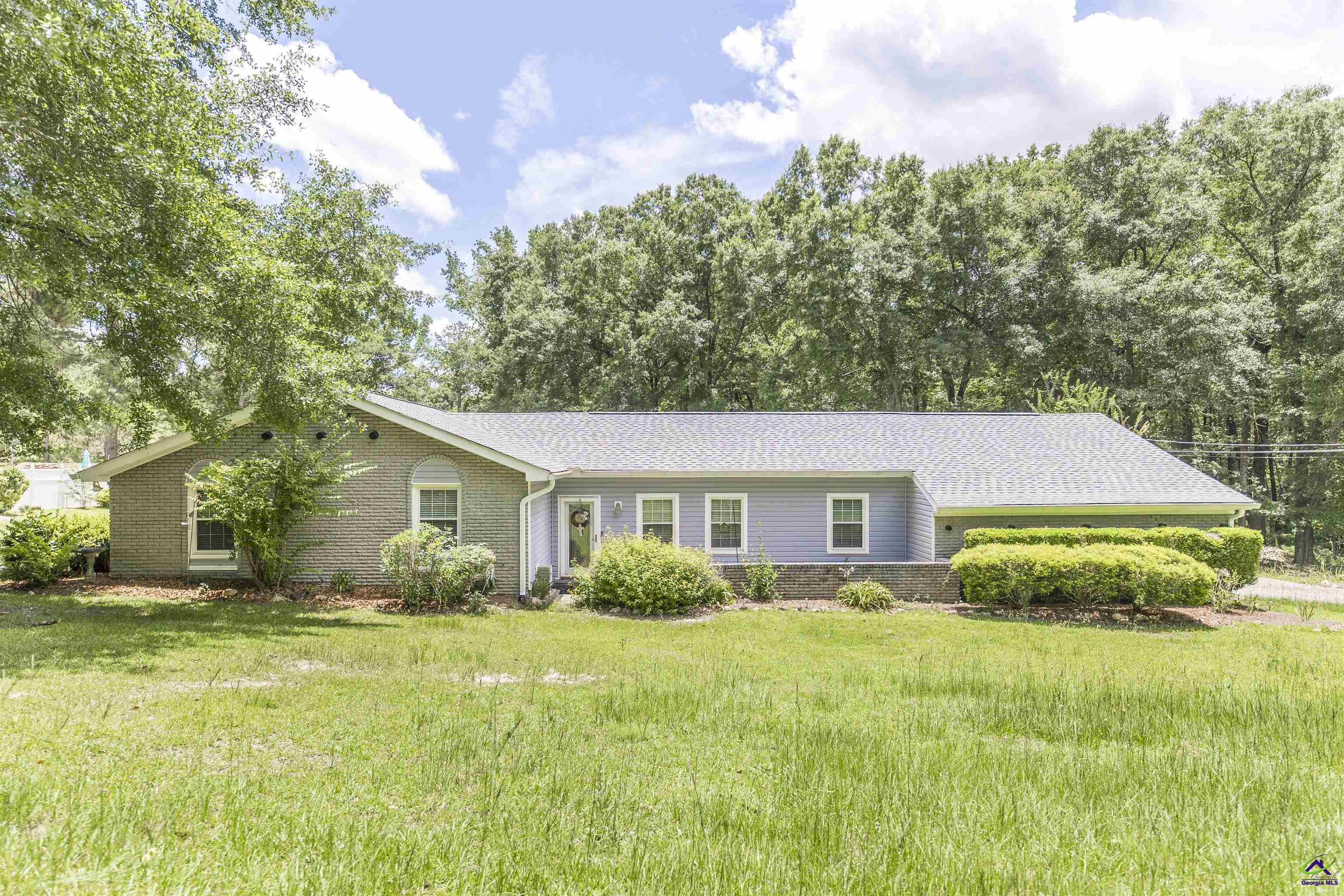 5828 Green Hill Dr Drive