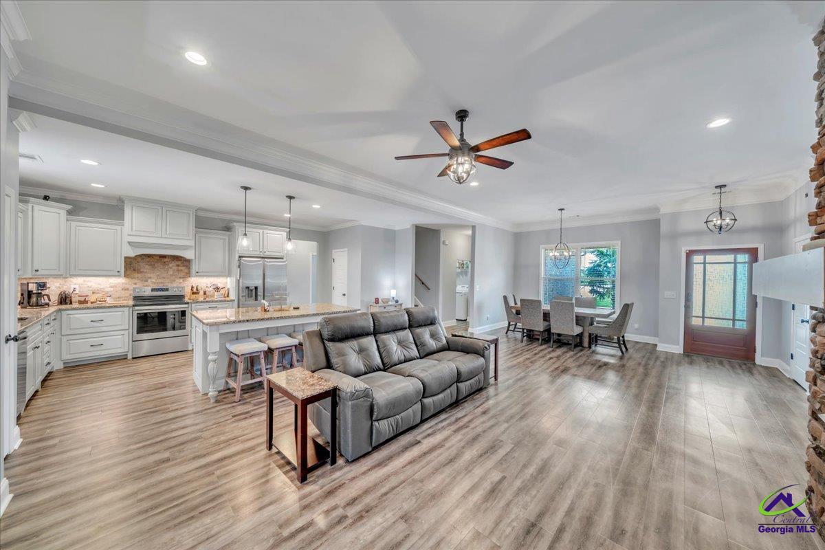81 Rowland Circle