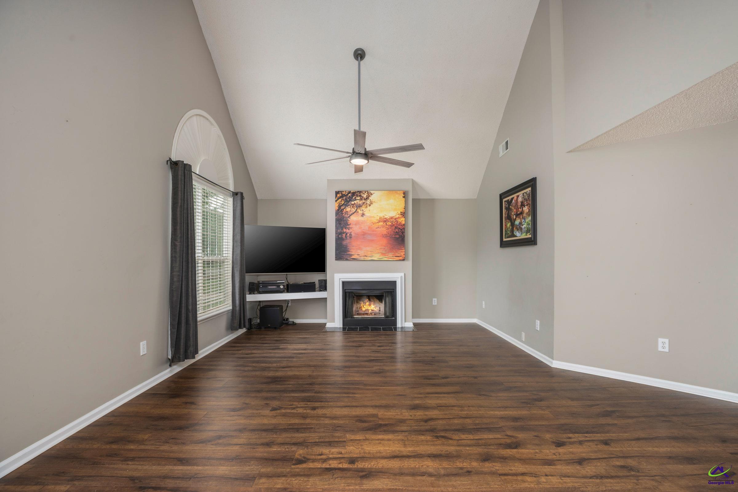 109 Country Cove