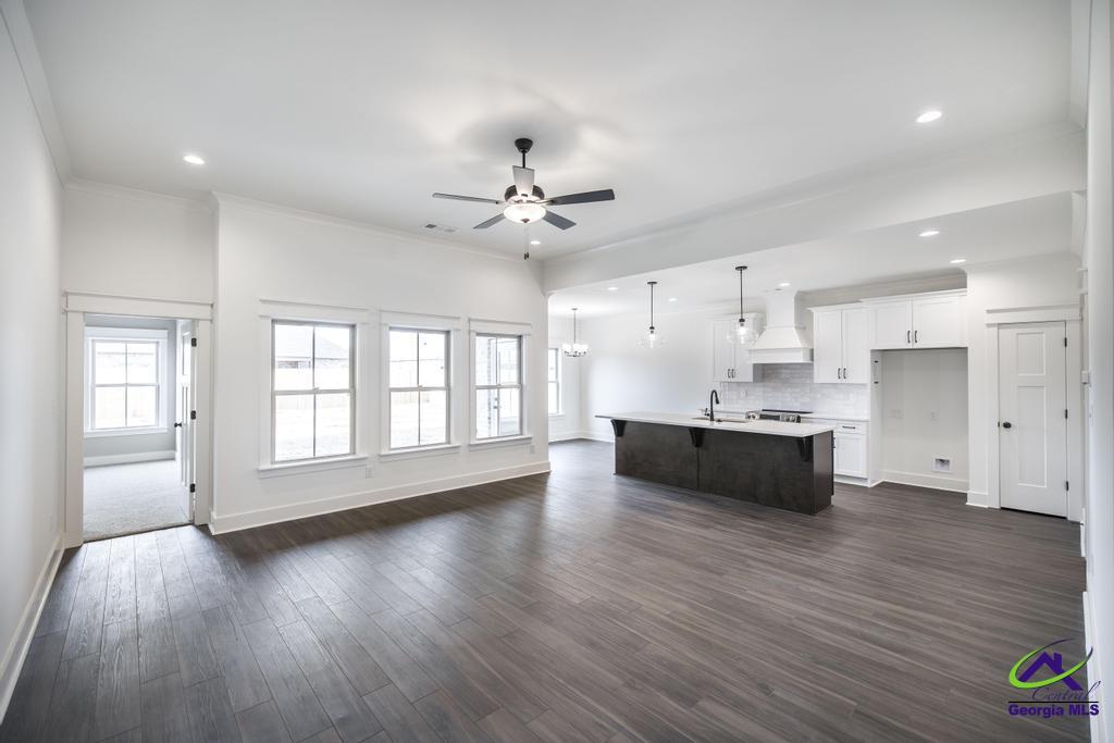 523 Bristleleaf Path