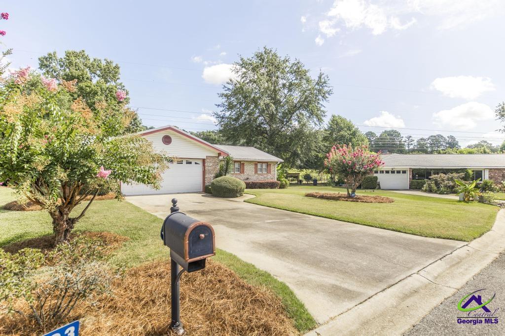 103 Sunnybrook Ct.