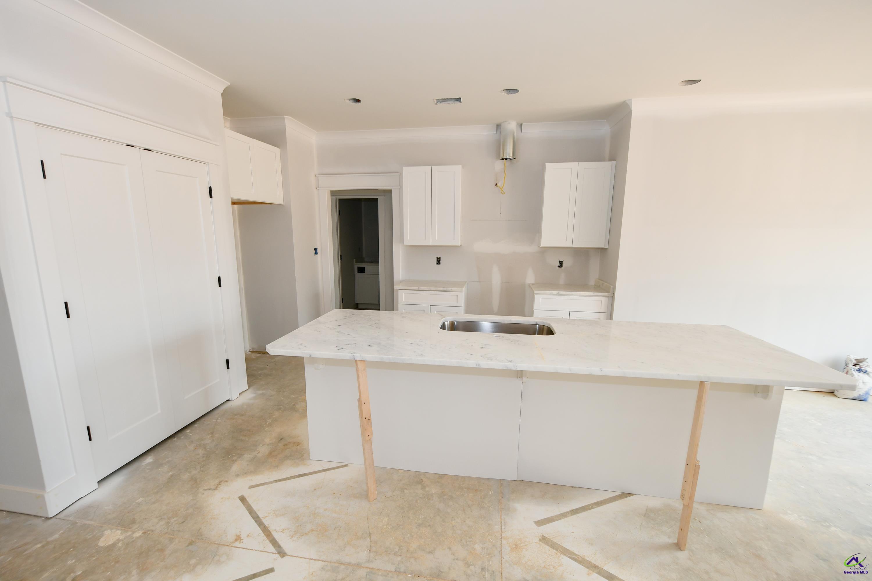 212 Willowbrook Lane
